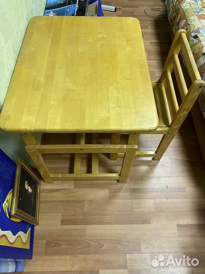Мебель для ребенка (стол и стул)