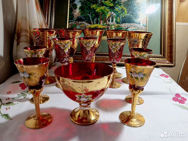 Посуда из Богемского стекла со смальтой