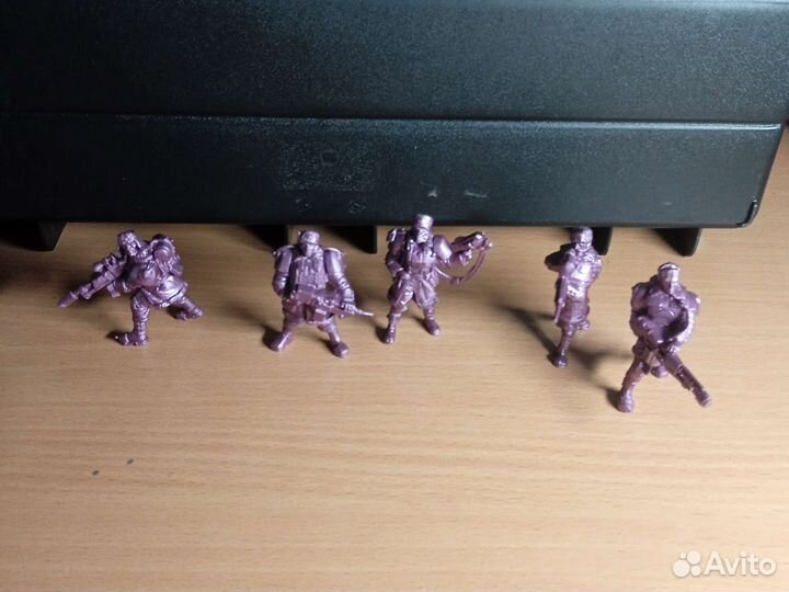 Коллекционные фигурки, игрушки