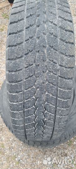 Toyo Tranpath S/U 215/65 R16 98