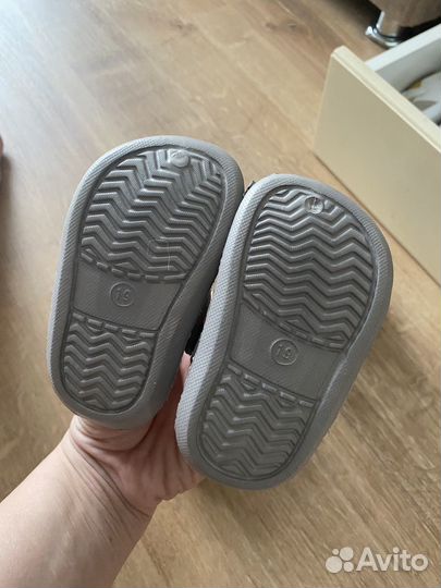 Сандали детские