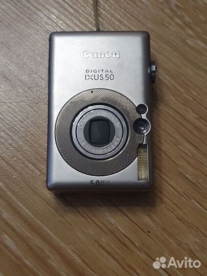 Фотоаппарат Canon ixus 50 почти новый