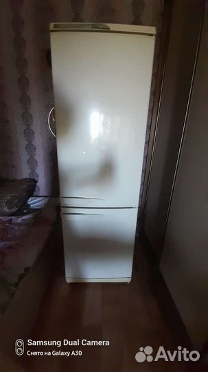 Холодильник бу стинол