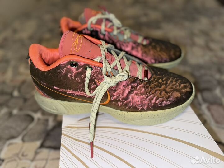 Баскетбольные кроссовки nike lebron XXI US10