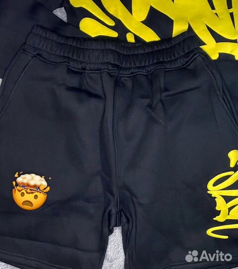 Спортивный костюм syna world