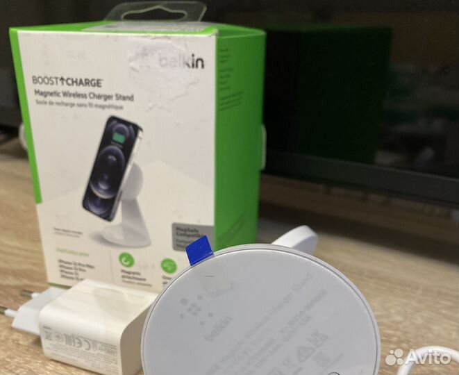 Беспроводное зарядное устройство Belkin