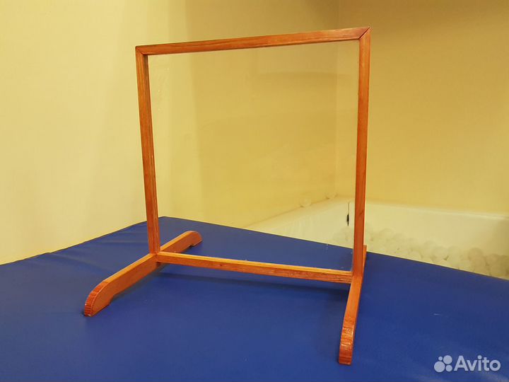 Прозрачный мольберт