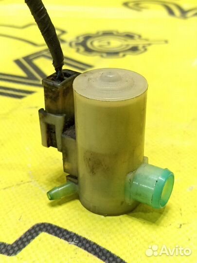 Насос омывателя Subaru Forester SG5 EJ205 2004