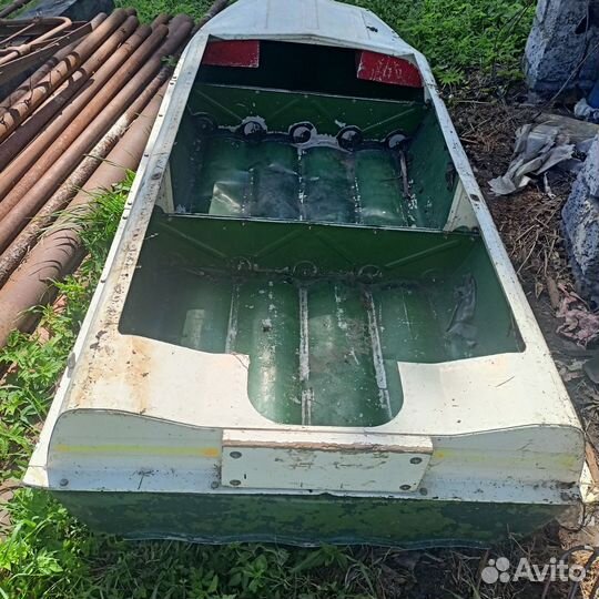 Лодка Романтика