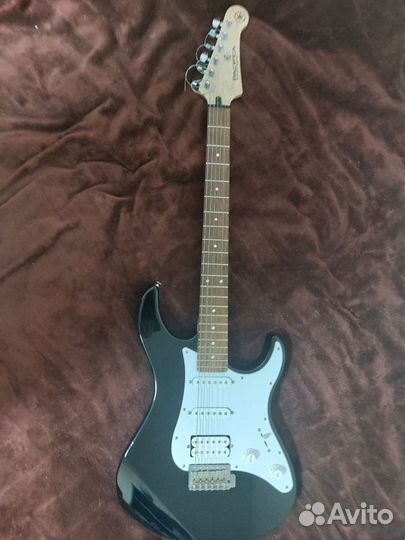 Электрогитара yamaha pacifica 112J