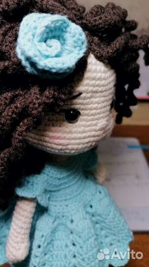 Вязаная куколка Кудряшка Сью