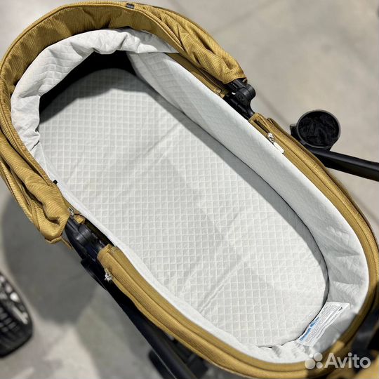Коляска 3 в 1 и 2 в 1 новая
