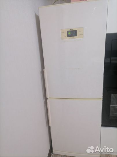 Холодильник lg