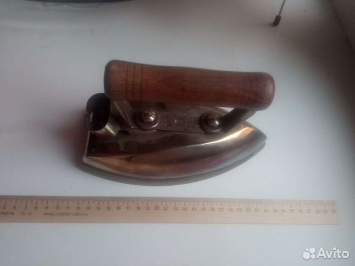 Ретро утюг 1952 год