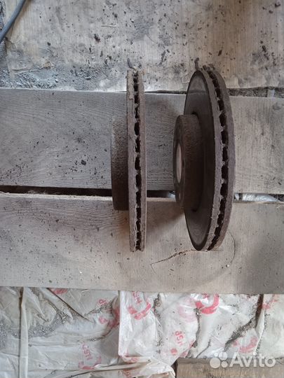 МКПП ford focus 2 1 8 4М5R нd, тормозные диски