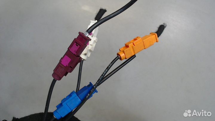 Антенна Citroen C4 Picasso, 2017