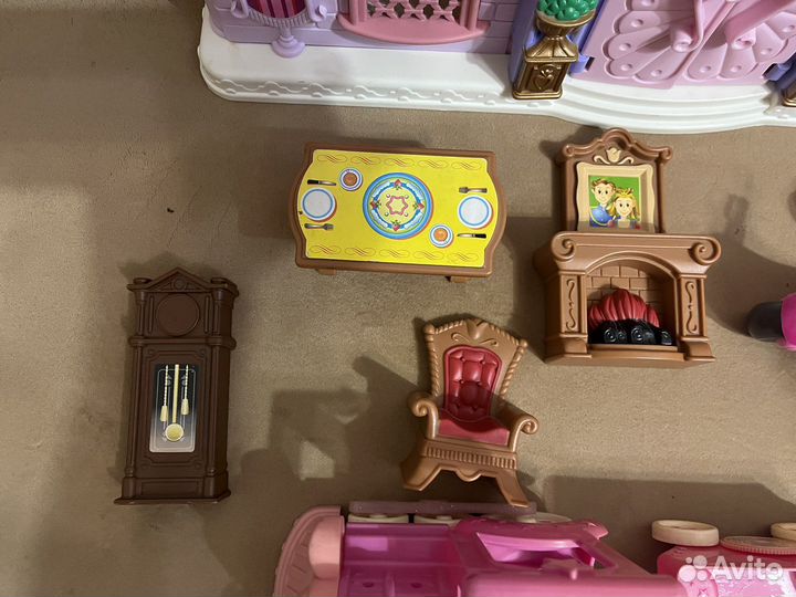 Игрушечный замок