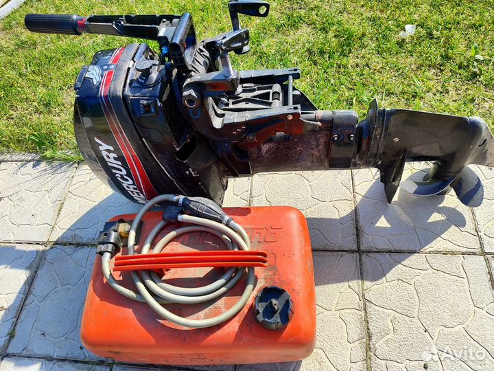 Мотор с лодкой