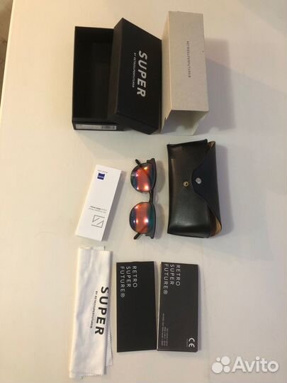 Оригинальные солнцезащитные очки retrosuperfuture