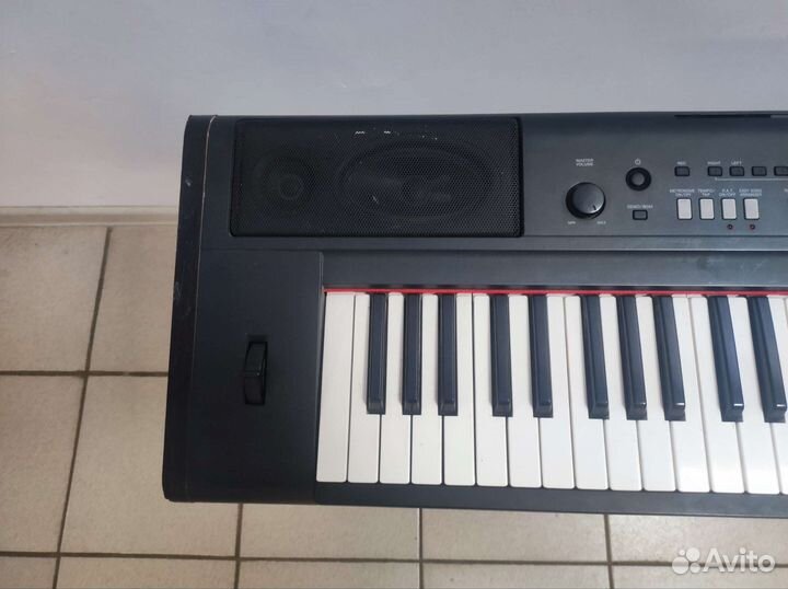 Цифровое пианино Yamaha NP V80