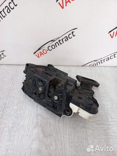 Замок боковой двери передний правый Volkswagen