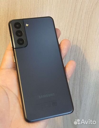 Samsung Galaxy S21, 8/256 ГБ