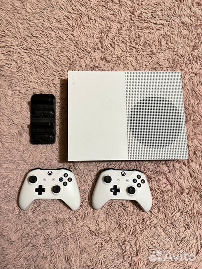 Xbox One s