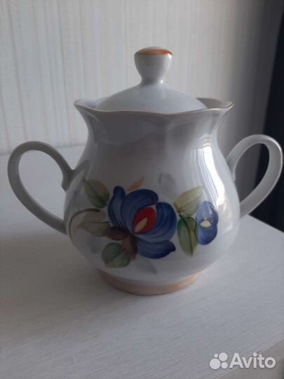 Чайный сервиз,тарелки