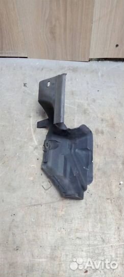 Воздуховод радиатора левый от Ford Mondeo IV 2007