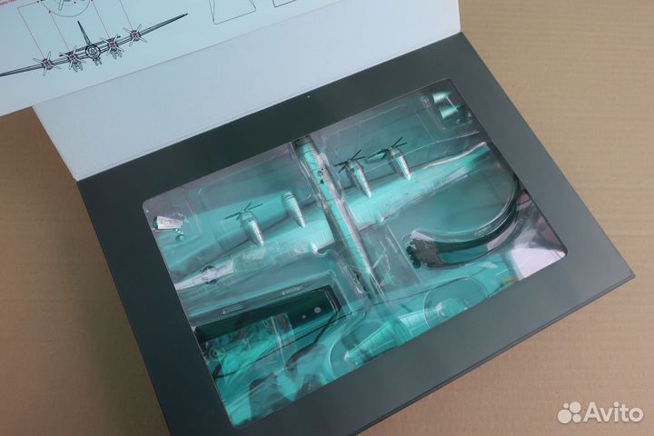 Металл модель самолета Б-29 1/144 (некомплект)