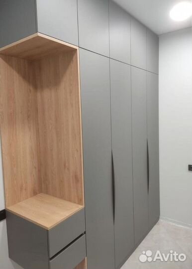 Шкаф распашной на заказ от фабрики
