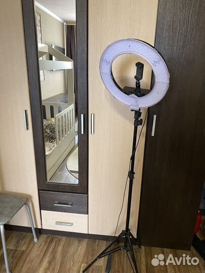 Кольцевая светодиодная лампа 35 см