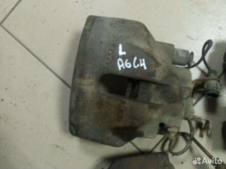 Суппорт передний левый Audi A6 Ауди А6