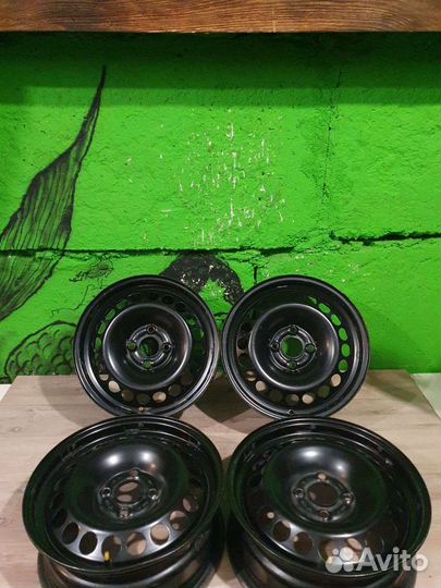 R15 4 x 100 штампованные диски