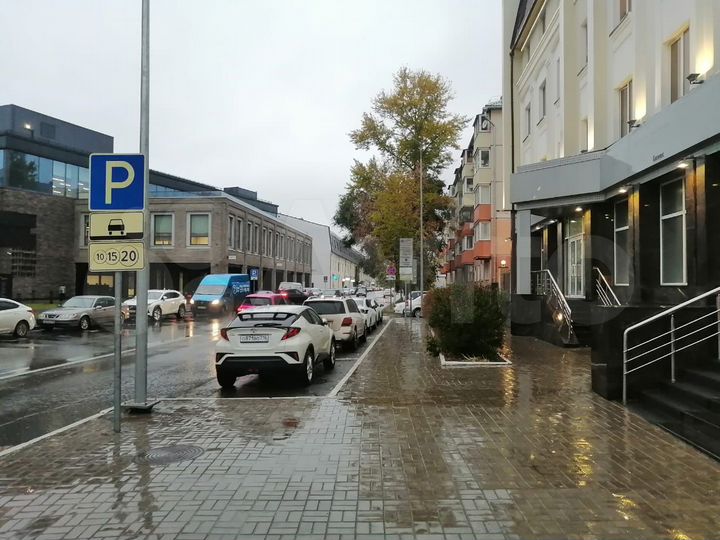 Офис, 33 м² в центре с парковкой