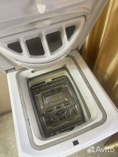 Стиральная машина с вертикальной загрузкой