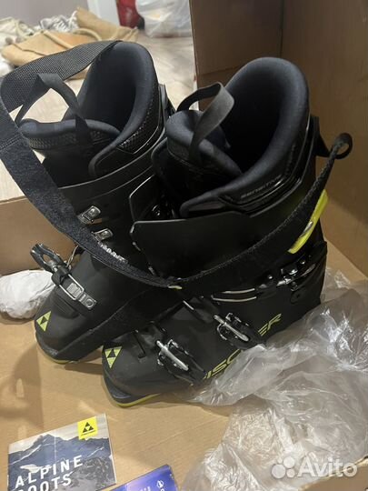 Горные лыжи,ботинки, шлемы,очки