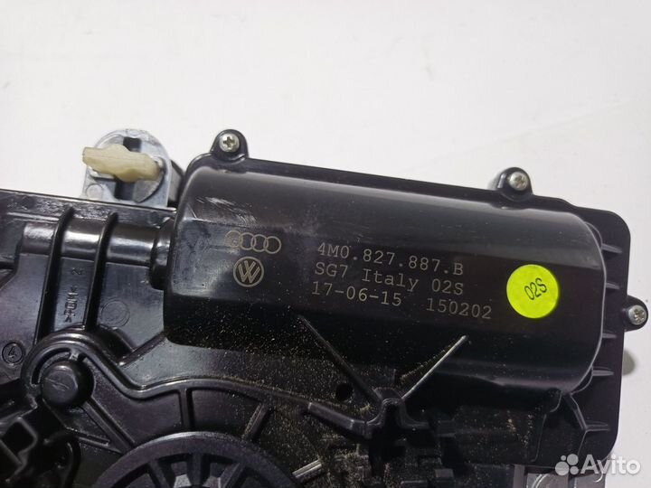 Доводчик двери Q7 4M (2015—2020) Audi