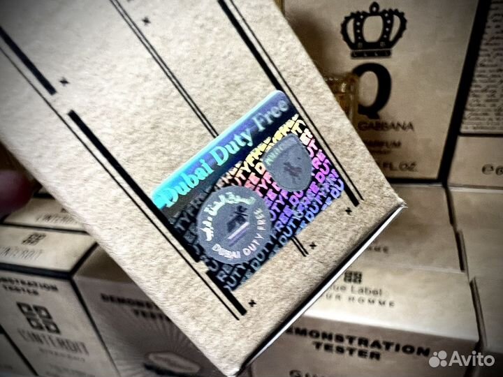 Escentric molecules 02