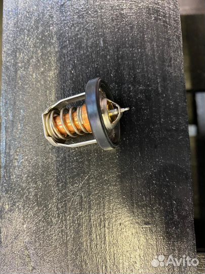 Термостат Suzuki DF9.9-15/DF25V (2 цилиндра) (60C)