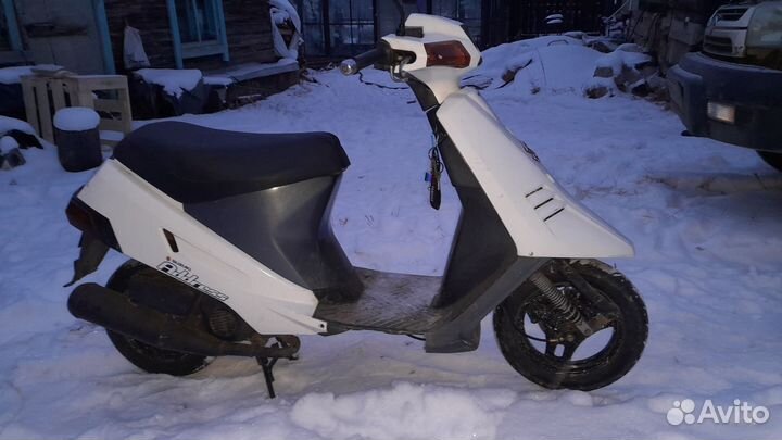 Мопед Suzuki Adress v50