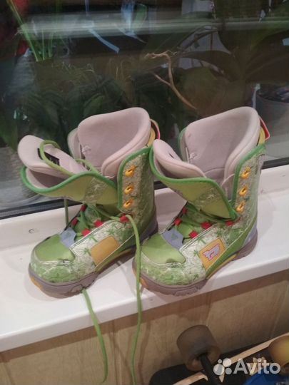 Сноубордические ботинки женские 37