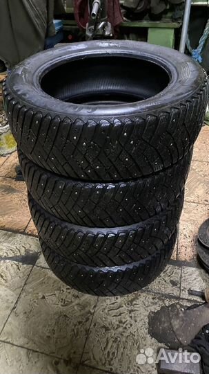 Goodyear Ultragrip Ice Arctic 185/60 R15 86L