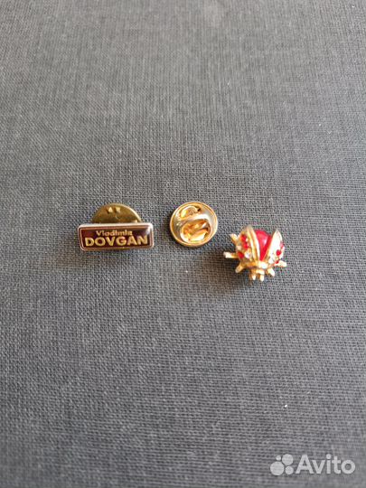 Значок брошь