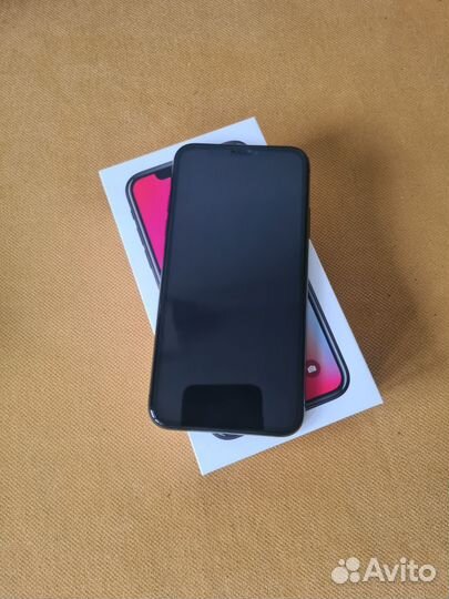 iPhone X, 64 ГБ