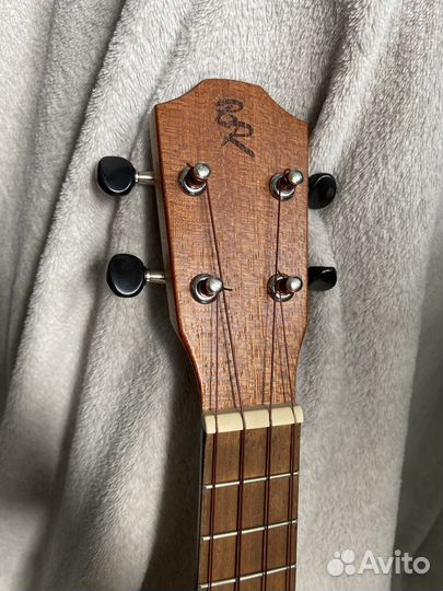 Укулеле baton rouge V2-S sun