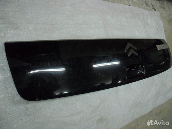 Citroen C4 Накладка двери багажника 2004-2010год