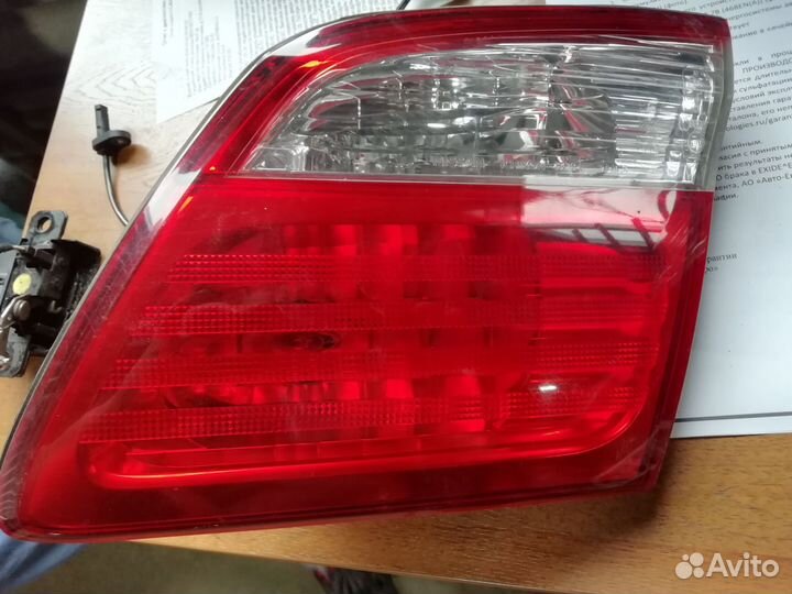 Задний фонарь в крышку багажника maxima a33