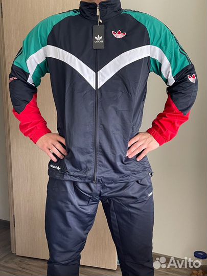 Спортивный костюм adidas из 90 х ретро стиль