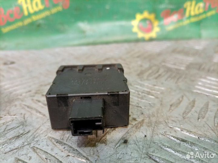 Кнопка регулятора наклона фар Peugeot Partner